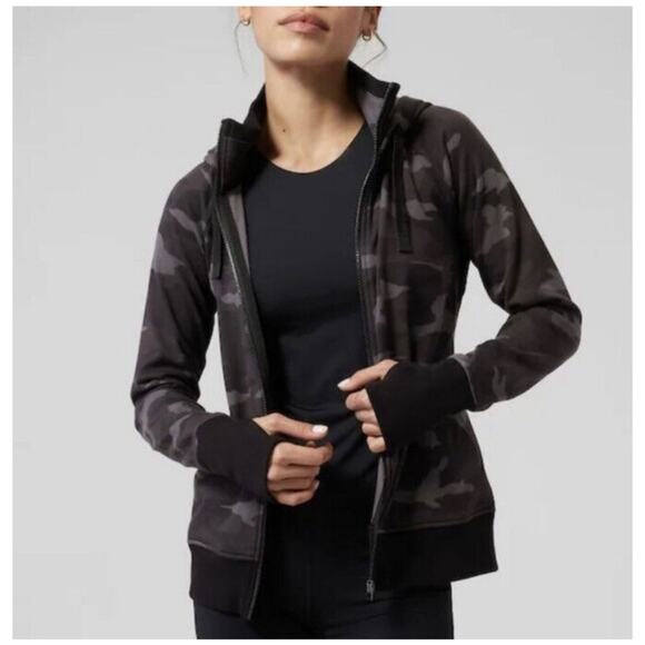 Athleta Triumph Printed Hoodie Sweatshirt Full-Zip Gray Black Camo thumb holes - Picture 1 of 10